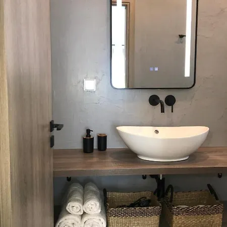 Anastasia Elegant Iii Апартаменты Толон